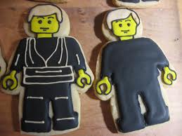 luke skywalker lego cookies